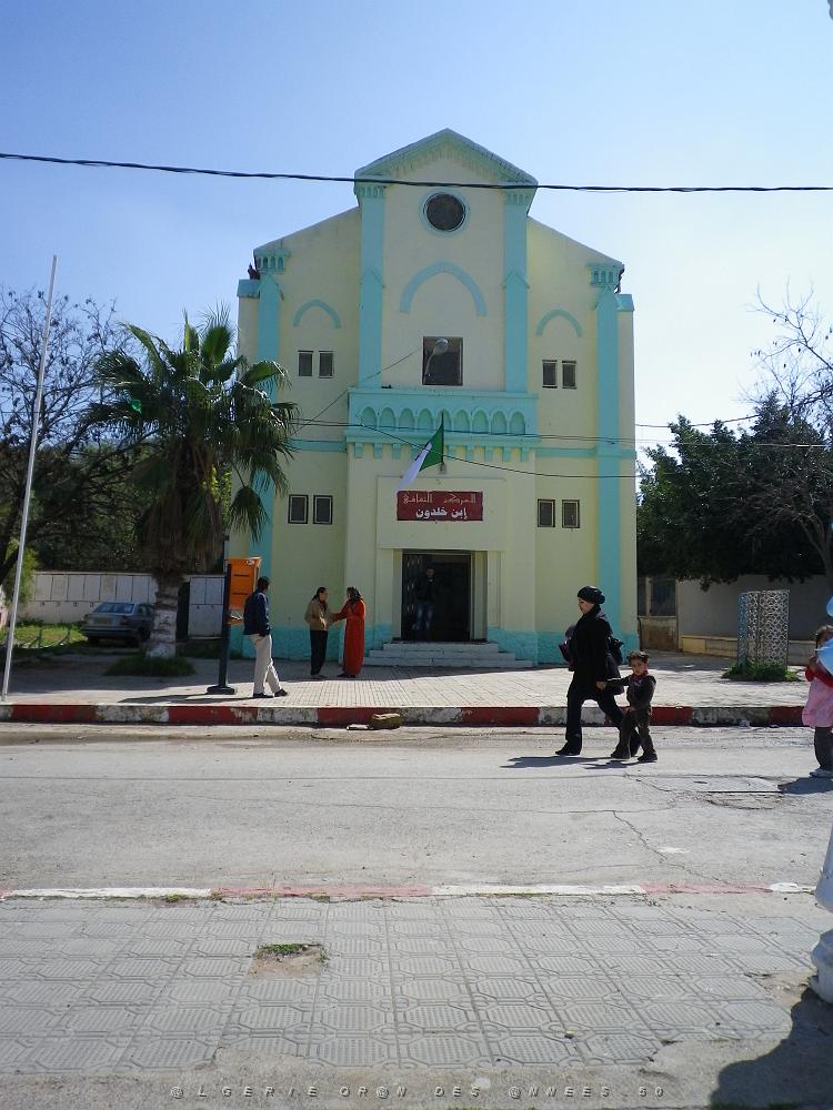 1764 bou-sfer et son eglise.JPG